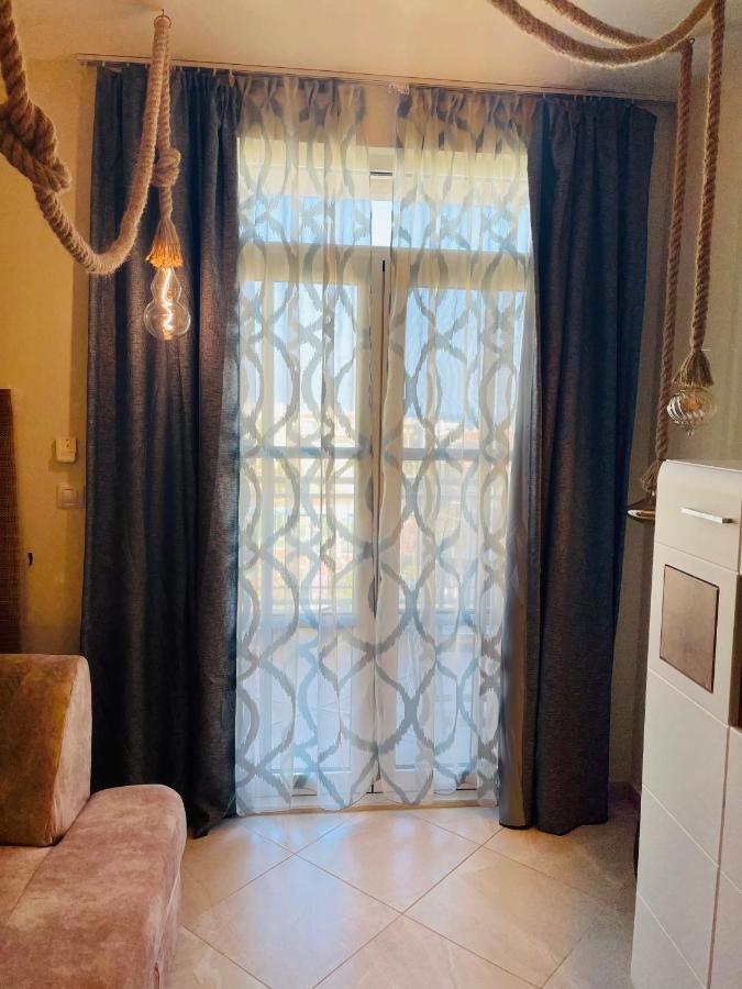 Flores Garden Sea View Apartment With Balcony Chernomorets Buitenkant foto